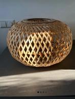 Toffe rieten lampenkap, Huis en Inrichting, Lampen | Lampenkappen, Ophalen of Verzenden, Zo goed als nieuw, Rond, 25 tot 50 cm