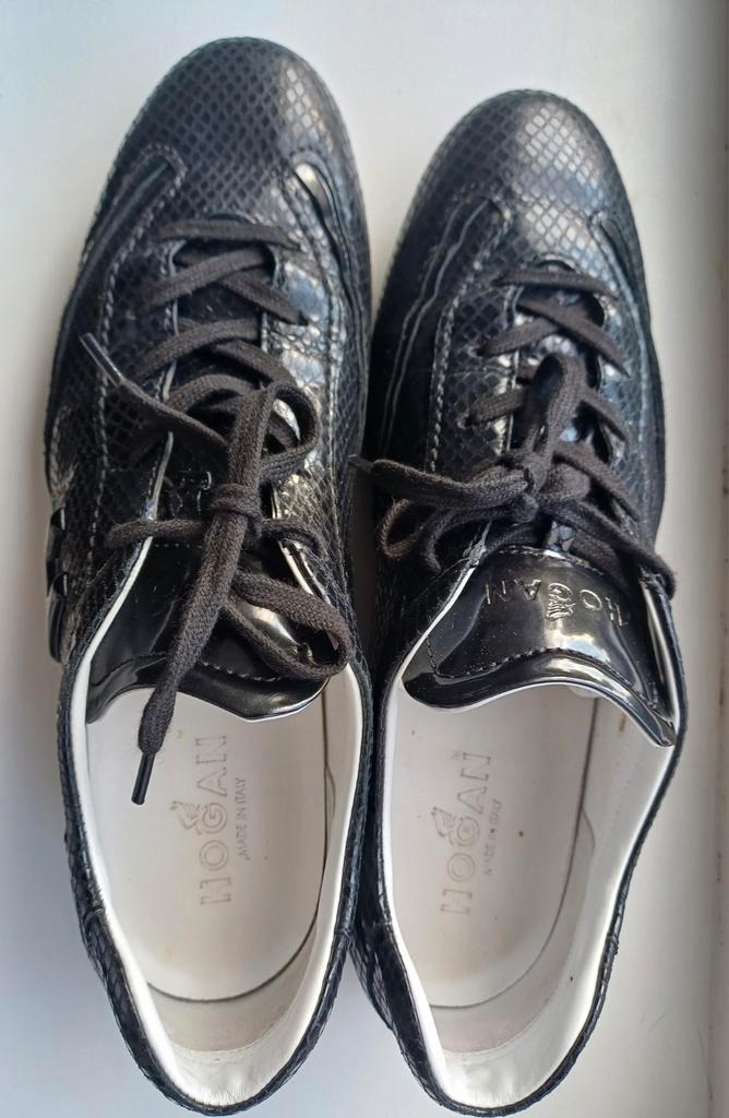 Hogan Sneakers Zwart 41, Kleding | Dames, Schoenen, Zo goed als nieuw, Sneakers of Gympen, Zwart, Verzenden