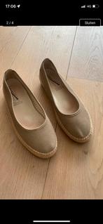 Medicus G 7 40/41 nieuwstaat, Beige, Ophalen of Verzenden, Zo goed als nieuw, Espadrilles of Moccasins