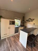 Mooie modere keuken met keukenbar, Huis en Inrichting, Ophalen, Wit, Enkelwandige keuken, Zo goed als nieuw