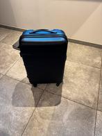 Koffer hema, Sieraden, Tassen en Uiterlijk, Koffers, Gebruikt, Hard kunststof, Ophalen of Verzenden, 35 tot 45 cm