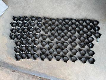 84x global truss coupler in nieuwstaat  beschikbaar voor biedingen