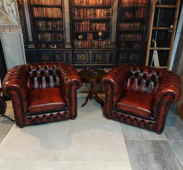 Set Gevlamd Rode Chesterfield Clubfauteuils beschikbaar voor biedingen