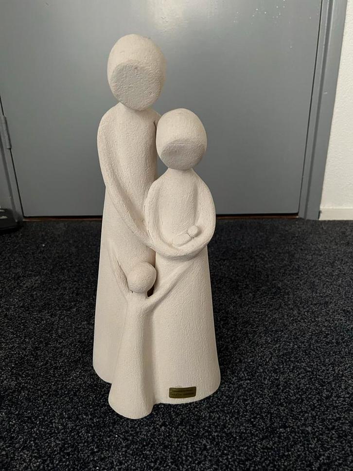 Paula V.D. Veerdonk Sculptuur - Familie, Antiek en Kunst, Kunst | Beelden en Houtsnijwerken, Ophalen of Verzenden