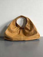 Closed camel lichtbruin leer leder tas pochet hobo, Ophalen of Verzenden, Zo goed als nieuw, Bruin, Handtas