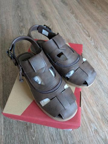 Billies sandalen met ritsen maat 37 beschikbaar voor biedingen