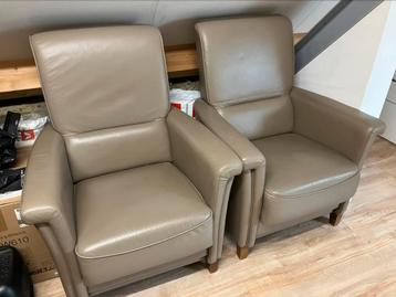 2 fauteuils ophalen in Oosterhout gld beschikbaar voor biedingen