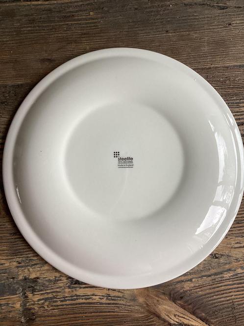Steelife servies, Huis en Inrichting, Keuken | Servies, Zo goed als nieuw, Compleet servies, Overige stijlen, Overige materialen