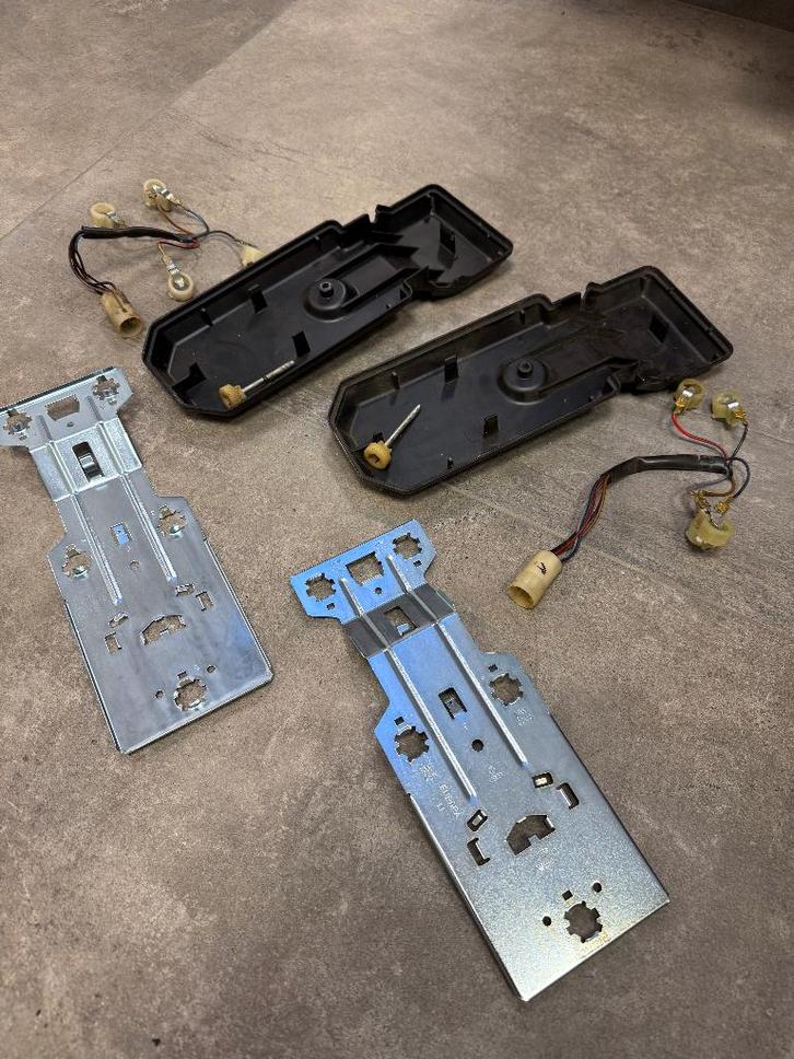 Set achterlichthouders voor Porsche 924 en 944., Auto-onderdelen, Verlichting, Porsche, Gereviseerd, Ophalen of Verzenden