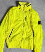 Stone Island (boef jas) EXCLUSIEF | maat: M, Kleding | Heren, Jassen | Zomer, Maat 48/50 (M), Geel, Ophalen of Verzenden, Stone Island