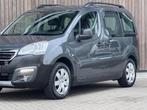 Peugeot Partner Tepee 1.2 PureTech Allure / Trekhaak /, Auto's, Peugeot, Voorwielaandrijving, 65 €/maand, Stof, Gebruikt