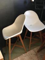 Mooie kuipstoelen net mooie houten onderstel, Ophalen, Zo goed als nieuw, Twee