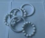 Leuke witte armbanden, Ophalen of Verzenden, Zo goed als nieuw, Wit