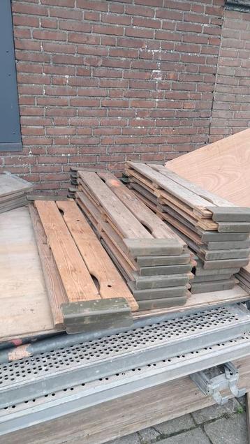 Palletranden beschikbaar voor biedingen