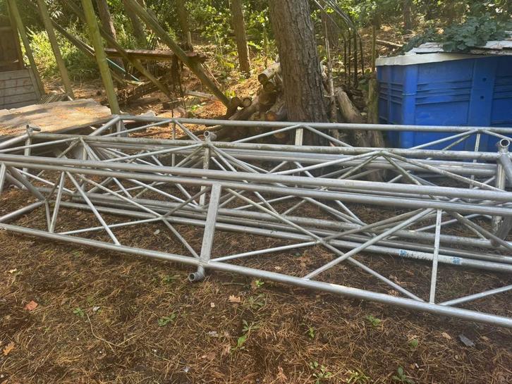 Artilan Triangel Brug Gevelsteiger 18m, Doe-het-zelf en Verbouw, Steigers, Gebruikt, Gevelsteiger, 5 meter of hoger, Ophalen