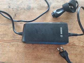 7 maanden oude Bosch ebike oplader 36V 2A beschikbaar voor biedingen