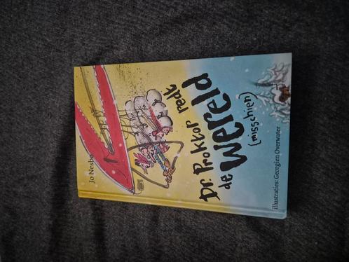 Jo Nesbø - Dr. Proktor redt de wereld, Boeken, Kinderboeken | Jeugd | 10 tot 12 jaar, Zo goed als nieuw, Ophalen of Verzenden
