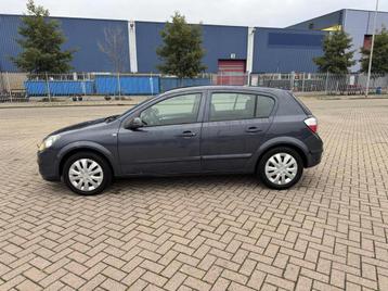 Opel Astra 1.4 Essentia nwe apk. 2005. Airco beschikbaar voor biedingen