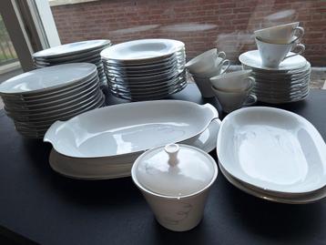 wunsiedel bavaria germany porcelain servies beschikbaar voor biedingen