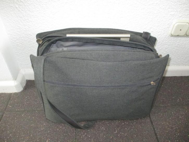 Samsonite by Philippe Starck aktetas laptop tas Zgan, Computers en Software, Laptoptassen, Zo goed als nieuw, Aktetas, 17 inch of meer