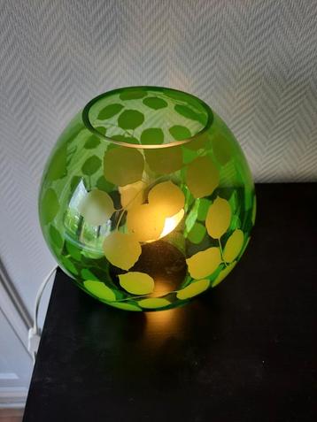 Tafellamp ikea type knubbig, lees de beschrijving  beschikbaar voor biedingen