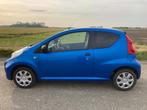 Peugeot 107 1.0 12V 3DR 2009 Blauw, Auto's, Peugeot, Voorwielaandrijving, Stof, 68 pk, Origineel Nederlands