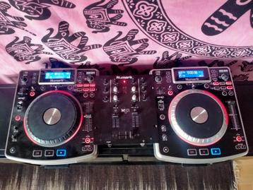DJ set Numark NDX800 2* en de M101 beschikbaar voor biedingen