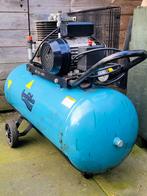 Huvema 100-260 compressor – 100L – 230V, Ophalen, Gebruikt, 200 tot 400 liter/min, Mobiel