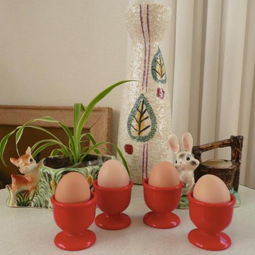 Vintage eierdopjes Emsa rood Pasen paasontbijt, Antiek en Kunst, Antiek | Servies los, Ophalen of Verzenden