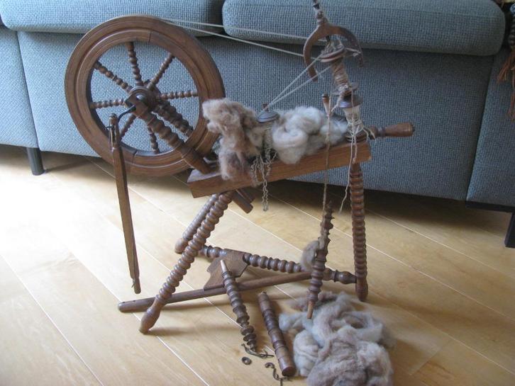Jaren '30-'40 * spinnewiel * zie tekst & foto's *, Hobby en Vrije tijd, Spinnewielen en Spinnen, Gebruikt, Spinnewiel, Ophalen