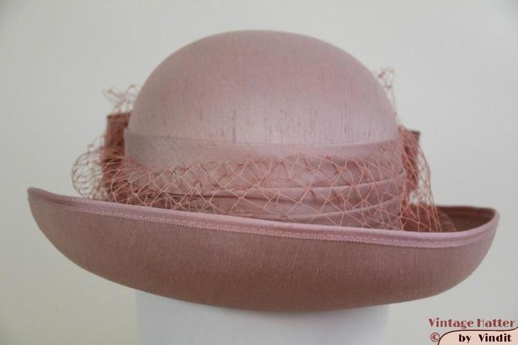 Dameshoed KayBee roze met voile en strik 55 = S tot XS nieuw, Kleding | Dames, Hoeden en Petten, Nieuw, Hoed, 55 cm (S, 6⅞ inch) of minder
