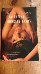 Valentina en de donkere kamer, Ophalen of Verzenden, Zo goed als nieuw