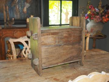 Kleine Sobere Houten Kist/Himalaykist/Tijdschriftenrek beschikbaar voor biedingen