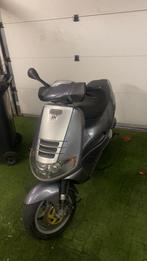 Skipper lx 125cc 2 takt A1 nederlands Teruil., Fietsen en Brommers, Scooters | Piaggio, Ophalen of Verzenden, Zo goed als nieuw