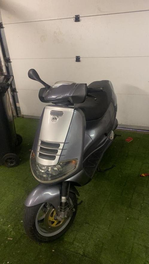Skipper lx 125cc 2 takt A1 nederlands Teruil., Fietsen en Brommers, Scooters | Piaggio, Zo goed als nieuw, Overige modellen, Ophalen of Verzenden