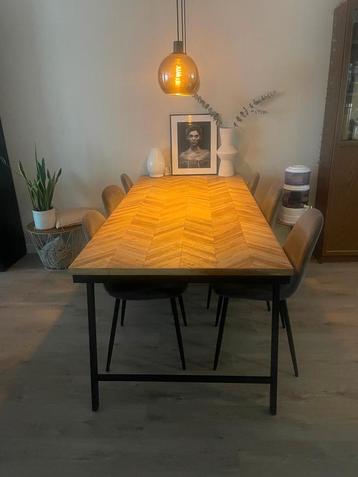 Eettafel Mateo Karwei | visgraat | 200 x 90 beschikbaar voor biedingen