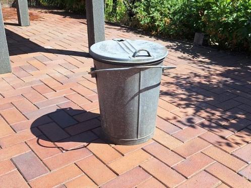 Asemmer oet Eanske - zinken vuilnisbak, Huis en Inrichting, Woonaccessoires | Prullenbakken, Gebruikt, Metaal, 50 tot 75 cm, 40 liter of meer