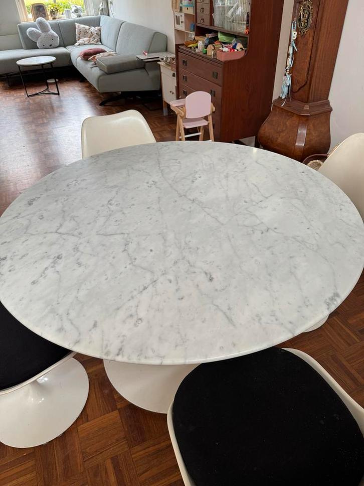 Knoll Tulip Tafel - Wit Marmer - Ø121cm - Vintage, Antiek en Kunst, Antiek | Meubels | Tafels, Ophalen of Verzenden