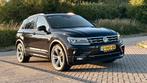 Volkswagen Tiguan Highline R 1e eigenaar 1.5 TSI VOL DSG, Auto's, Volkswagen, 4 cilinders, Zwart, Origineel Nederlands, Particulier