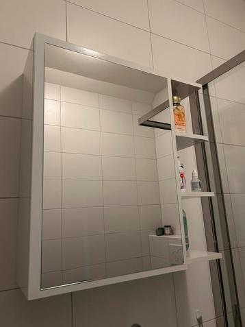 VidaXL Badkamerspiegelkast wit beschikbaar voor biedingen