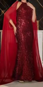 Prachtige rode galajurk met cape, Kleding | Dames, Gelegenheidskleding, Galajurk, Maat 46/48 (XL) of groter, Ophalen of Verzenden