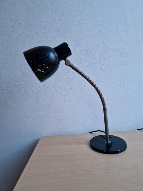 Vintage Hala Zeist bureaulamp of werklamp bauhaus design, Huis en Inrichting, Lampen | Tafellampen, Zo goed als nieuw, Minder dan 50 cm