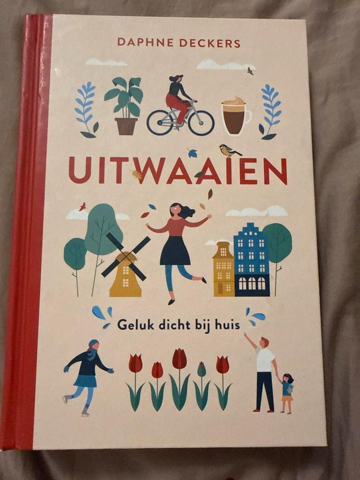 Uitwaaien - Daphne Deckers, Boeken, Zwangerschap en Opvoeding, Zo goed als nieuw, Ophalen of Verzenden