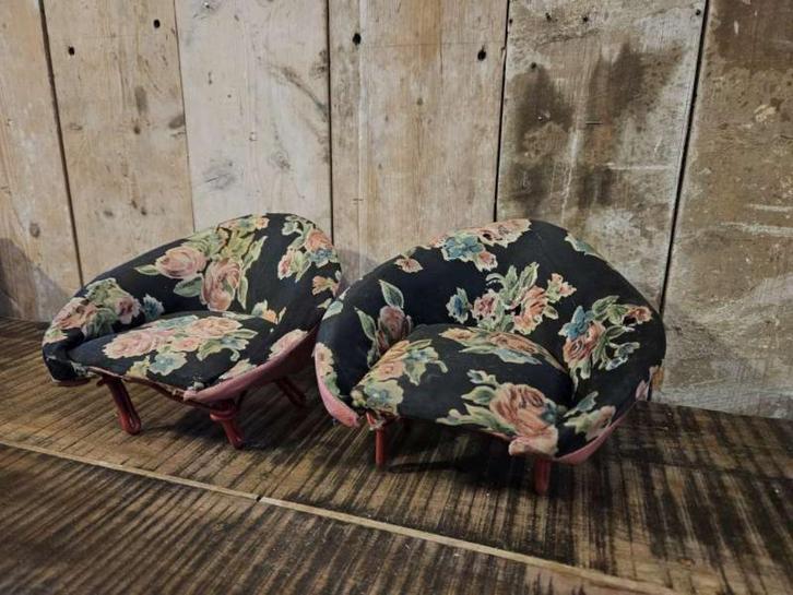 oude poppenstoeltjes ``WOONWINKEL RUSTIEK``, Antiek en Kunst, Antiek | Speelgoed, Ophalen of Verzenden