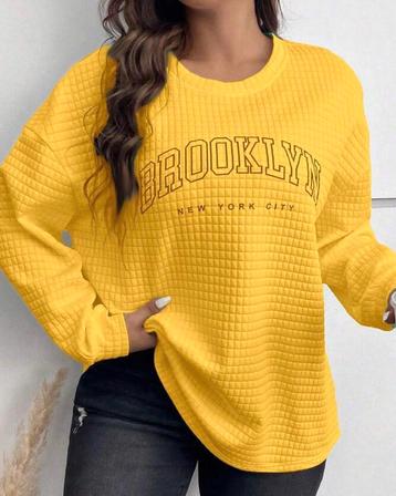 Sweater Brooklyn Geel (44-52) beschikbaar voor biedingen