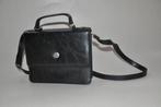 Kunstlederen zeer praktische zwarte tas, Sieraden, Tassen en Uiterlijk, Tassen | Schoudertassen, Ophalen of Verzenden, Zo goed als nieuw