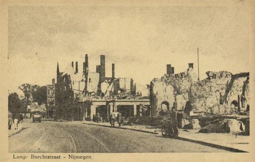 Lange Burchtstraat - Nijmegen - verwoesting oorlog - ongelop, Verzamelen, Ansichtkaarten | Nederland, Ongelopen, Gelderland, 1920 tot 1940
