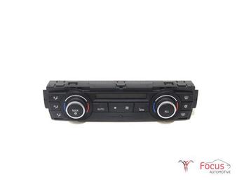 Kachel Bedieningspaneel van een BMW X1 beschikbaar voor biedingen