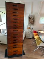 Museum collectiekast, Ophalen, Gebruikt, 200 cm of meer, 150 tot 200 cm