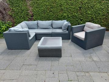 Loungeset Inclusief kussens,  Bezorging is mogelijk  beschikbaar voor biedingen
